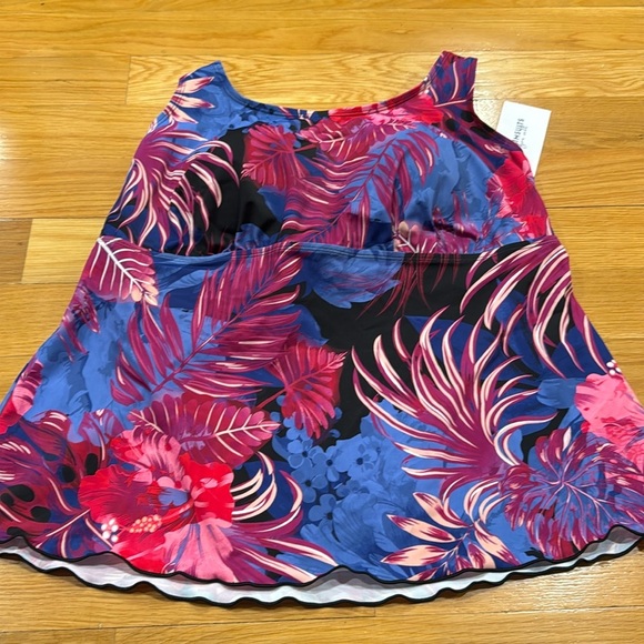 Swimsuits For All Other - NWT swimsuits for all womens floral tankini top size 18 .